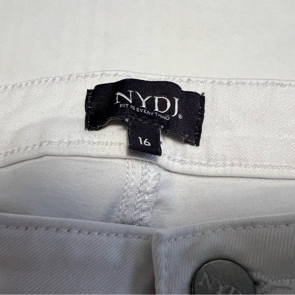 NYDJ wide leg white jeans (1019) - Picture 5 of 5